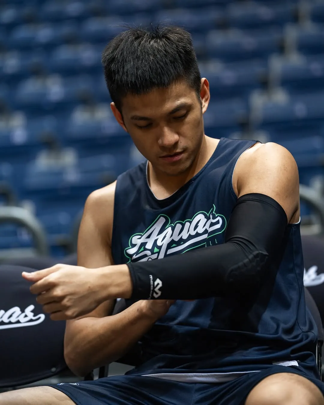 Mcdavid-張育陞 6446蜂巢式長護膝